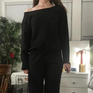 Black Sweatset from Gildan